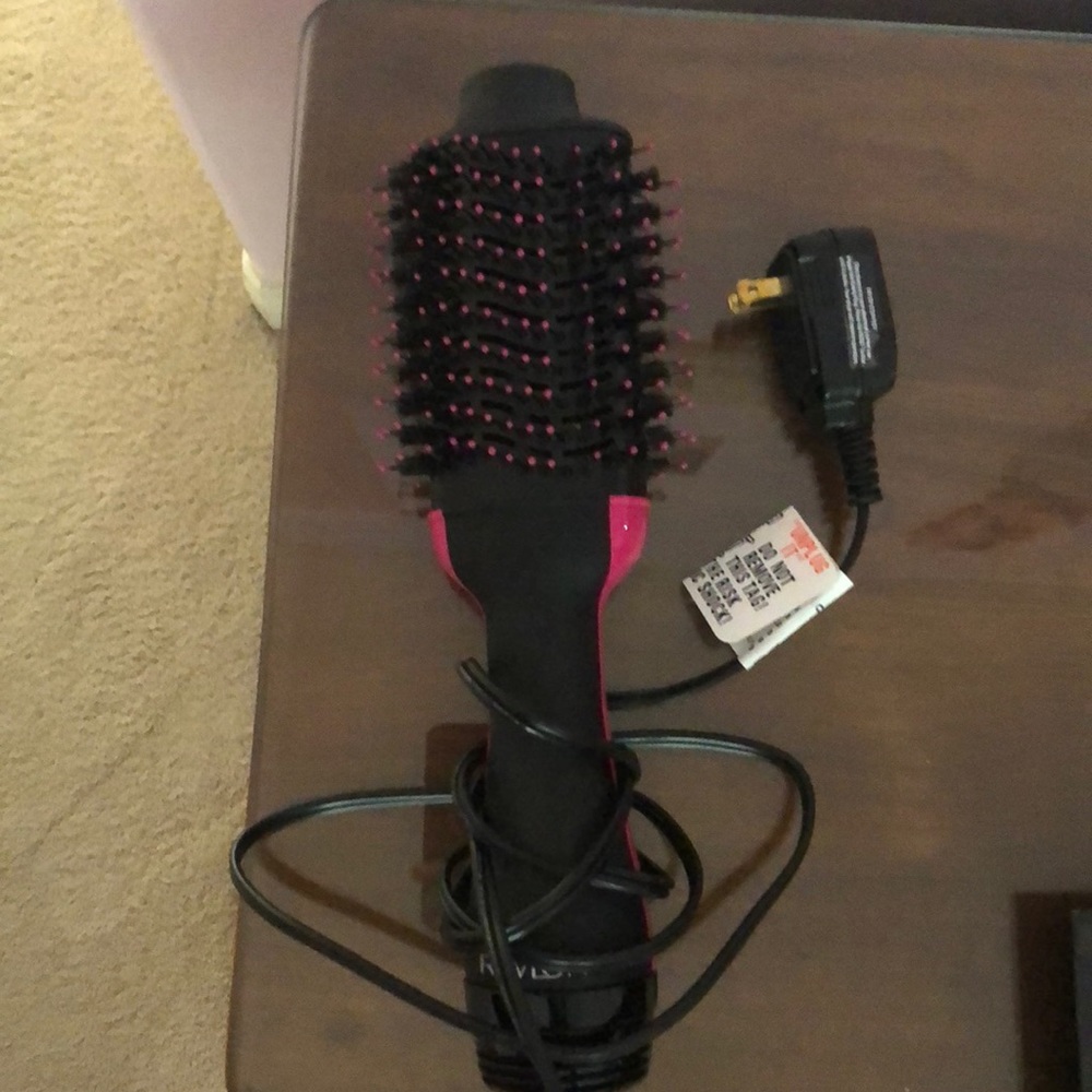 Revlon One-Step Hair Dryer and Hot Air Brush